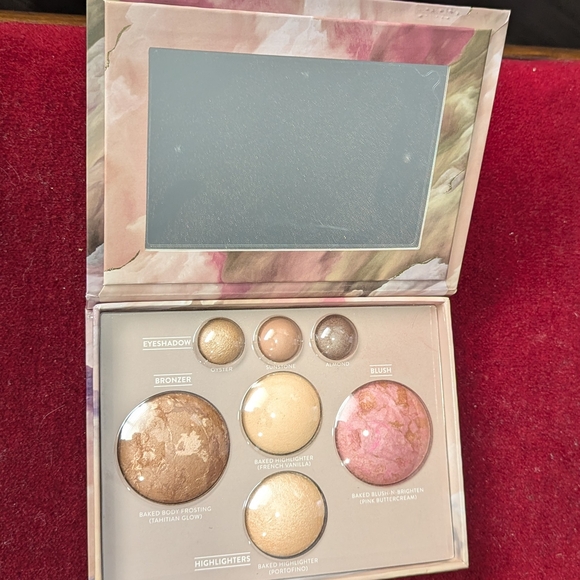 Laura Geller Baked Full Face Basics Palette - Picture 2 of 6